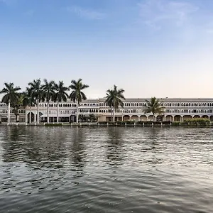 5* Hotel Lakend